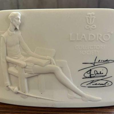 PCT102- Lladro Collectors Society Plaque - See Other Lots for More Lladro Figurines