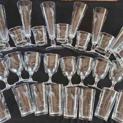 PCT161 - Etched Glassware (32 Pcs)