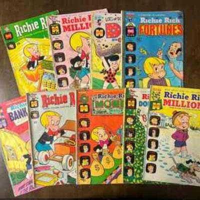 PCT257- Assorted Vintage Richie Rich Comics 
