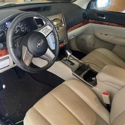 2010 Subaru Outback 3.6R Limited. 
4 Door SUV AWD