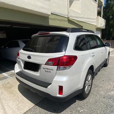 2010 Subaru Outback 3.6R Limited. 
4 Door SUV AWD