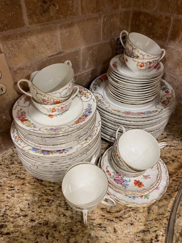 50 OFF WEDNESDAY!!! FANTASTIC NASHVILLE ESTATE SALE!!!