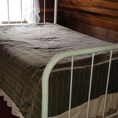Old Metal bed
Great condition