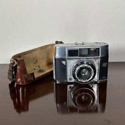 AGFA OPTIMA I VINTAGE CAMERA | Agfa Optima I vintage 35mm German camera with Color-Agnar 1:2.8/45mm Lens and screw on leather case with...