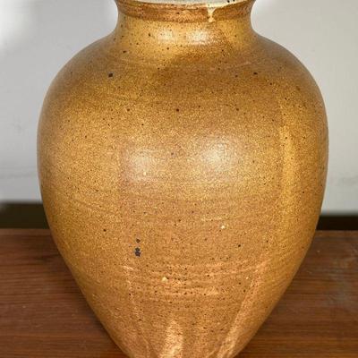 TALL RICK CROWN VASE | Tall, brown-glazed vase with smooth speckled pattern, signed Rick Crown on bottom. - h. 16 x dia. 11 in 