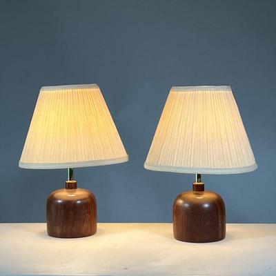(2PC) PAIR WOOD BEDSIDE LAMPS | Pair of turned wood desk lamps. - h. 16 x dia. 5.5 in 