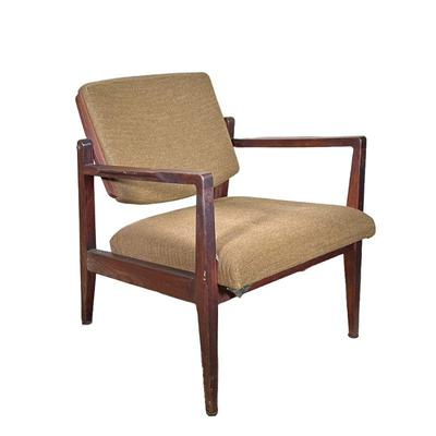MID-CENTURY ARMCHAIR | Mid-century armchair: teak frame with cloth upholstery and free-spinning hinged backrest. - l. 26 x w. 24 x h. 29 in 