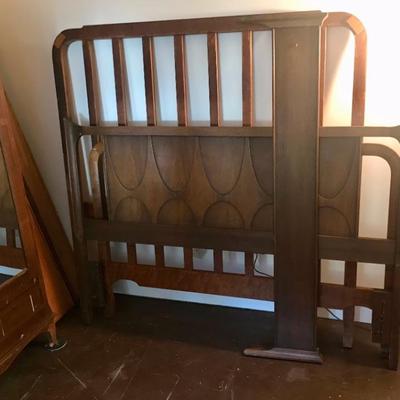 mid-century queen bed frame 
$ 139
tall queen bed frame $149