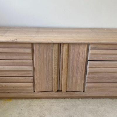 MFL002 Wooden Dresser