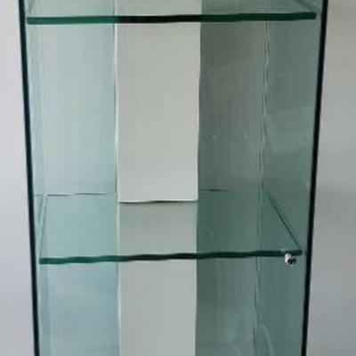 MFL051 - Lighted Glass Curio Cabinet 