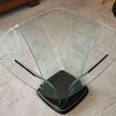 MFL086 - Glass Topped End Table
