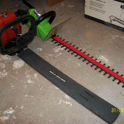 Electric and Gas Trimmers