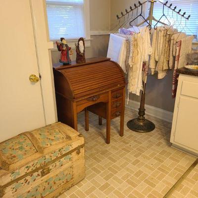 childs roll top desk