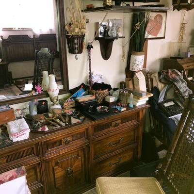 Bedroom furniture, vintage items, antiques