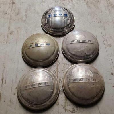 #7308 â€¢ (5) Ford Hubcaps