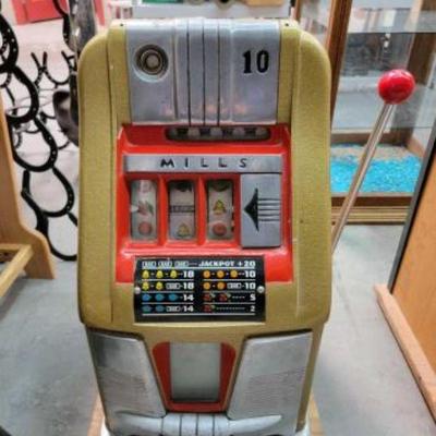 #558 â€¢ Mills 10cent Slot Machine
