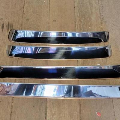 #7684 â€¢ FoMoCo Chrome Vent Shades
