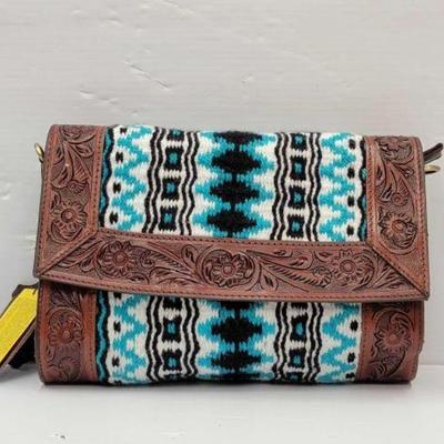 #2218 â€¢ Tooled Leather Saddle Blanket Purse
