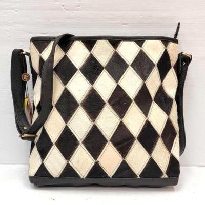 #2206 â€¢ Diamond Pattern Cowhide Crossbody Purse
