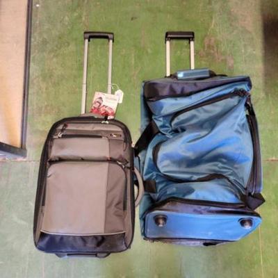 #6050 â€¢ (2) Rolling Bags
