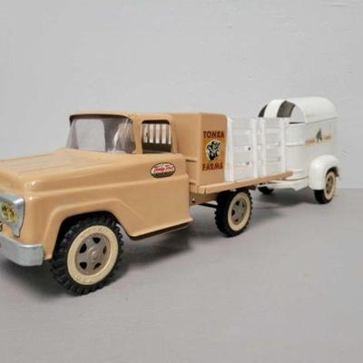 #651 â€¢ Tonka farms truck and trailer
