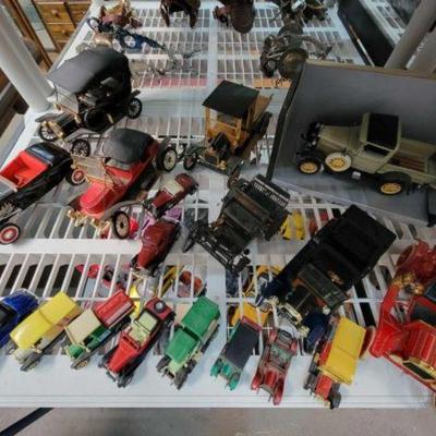 #654 â€¢ Collection of Diecast Cars
