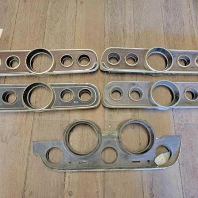 #7156 â€¢ (5) Mustang Instrument Dash Bezels
