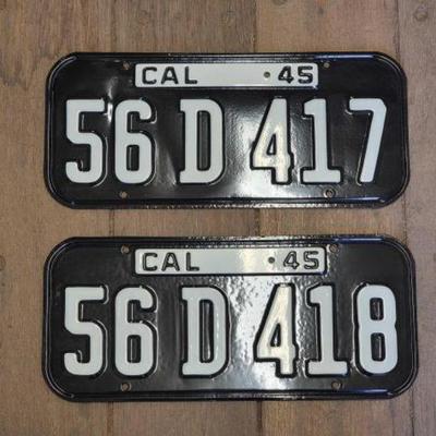 #7110 â€¢ 2 Sequential 1945 California License Plates
