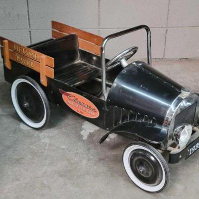 #544 â€¢ Lil' Cycle Hauler Pedal Car
