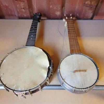 #6004 â€¢ (2] Banjos
