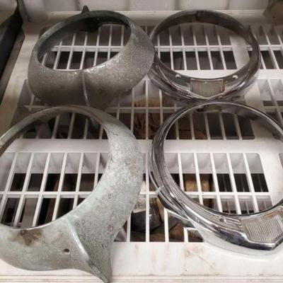 #7236 â€¢ (4) Headlight Bezzels
