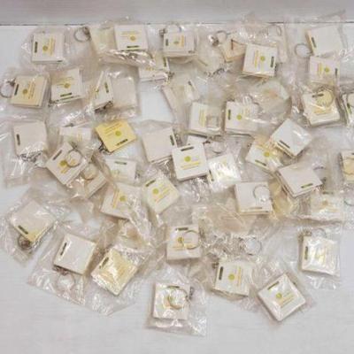 #2320 â€¢ Approx (61) Sol Terra Builders Balance Keychain
