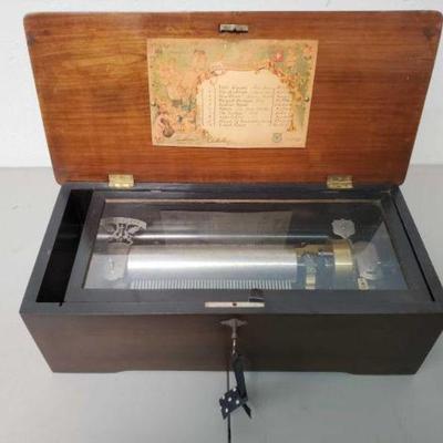 #580 â€¢ Antique Cylinder Music Player
