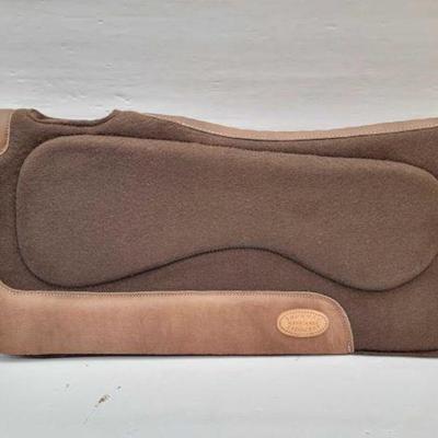 #2226 â€¢ 1" Thick Gel Insert Felt & Neoprene Saddle Pad
