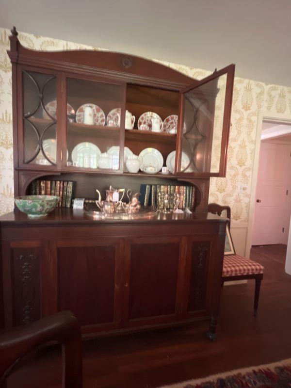 COHASSET ESTATE SALE BY LORD & LADIES ESTATE SALES