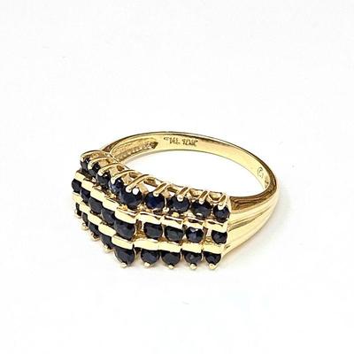  Stunning 10k Yellow Gold Ring with Three Rows of Sapphires - Ring Size 7.25 - Total Weight 3.2g
