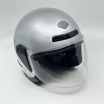 Lot 182 
OEM Harley Davidson Diamond Ice Motorcycle Helmet Jet Face Shield