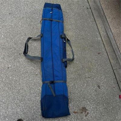 Lot 199-001  
High Sierra Double Ski Bag