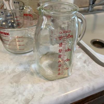 Vintage measuring cups 