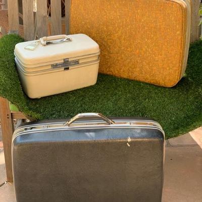 Samsonite Suitcase Lot