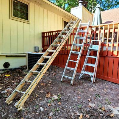 Lot 127 - Ladders Lot 