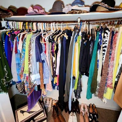 Lot 99 - Women's Closet Lot 