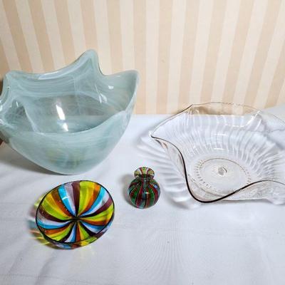 Lot 104 - Art Glass 