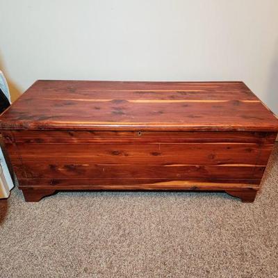 Lot 116 - Vintage Cedar Trunk 