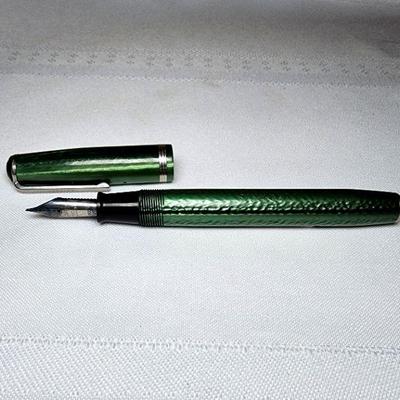 Lot 102 - Executive Pens (Montblanc, Esterbrook, Waterman) 
