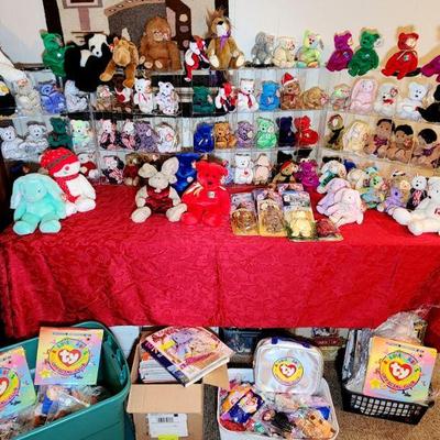 Lot 85 - Beanie Babies Collection 
