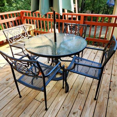 Lot 132 - Outdoor Glass Top Table with Umbrella & Chairs 