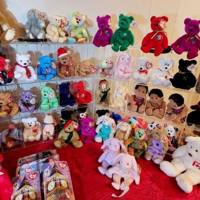 Lot 85 - Beanie Babies Collection 