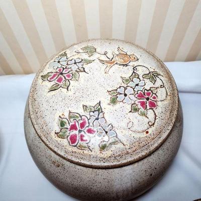 Lot 59 - Studio Pottery 