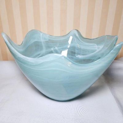 Lot 104 - Art Glass 